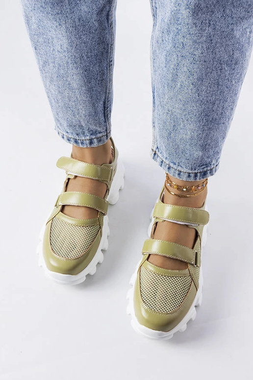 Sneakers verdi con suola massiccia Djurs