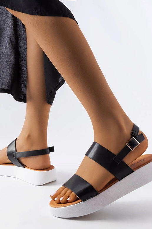 Sandali con plateau Isaac neri