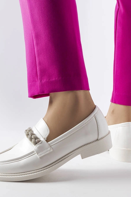 Mocassini bianchi decorati con strass...