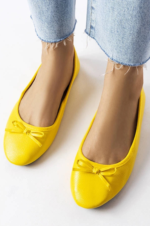 Ballerine gialle con fiocco,...
