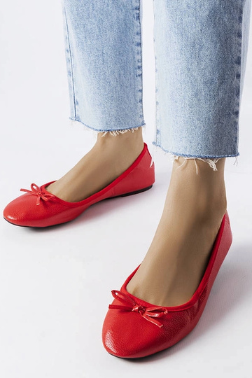 Ballerine rosse con fiocco...