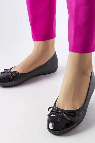 Ballerine in vernice nera di Despins