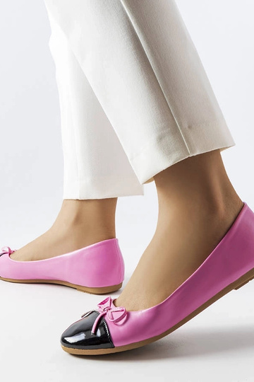 Ballerine Despins con punta verniciata rosa 2