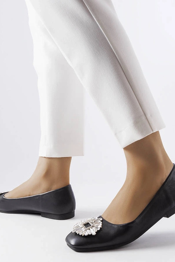 Ballerine nere con spilla Miren 2