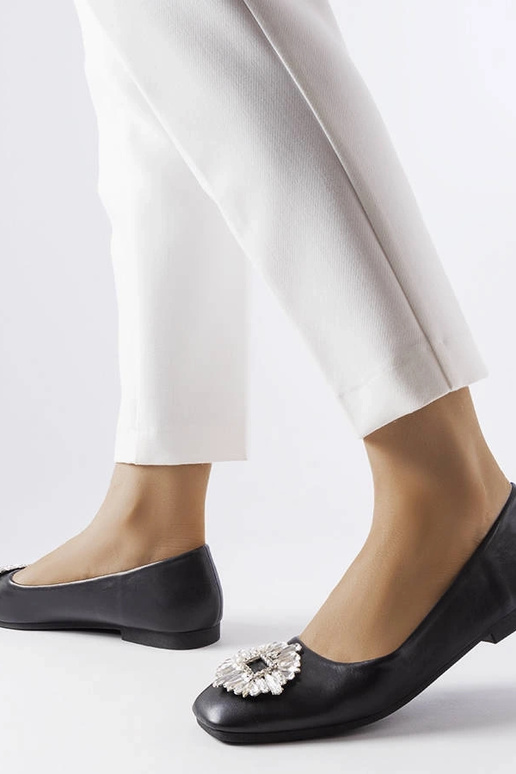 Ballerine nere con spilla Miren