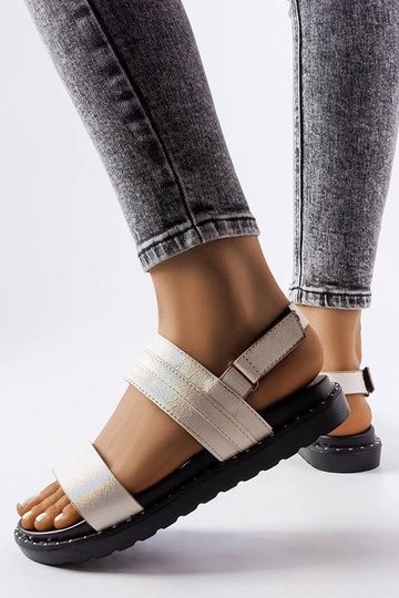 Sandali Felicienne beige lucidi 2