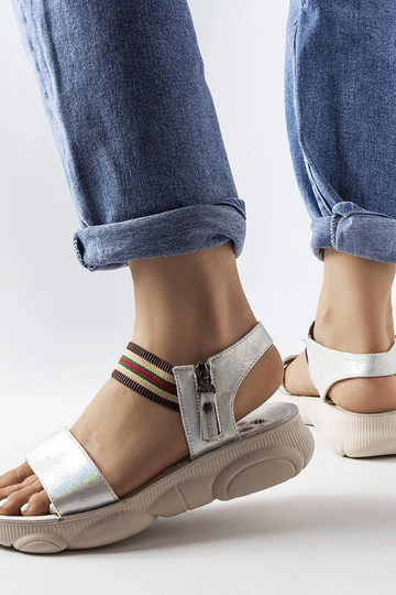 Sandali sportivi... 2