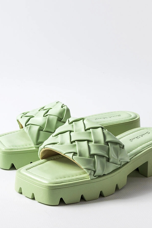 Infradito Lora con suola da trattore...