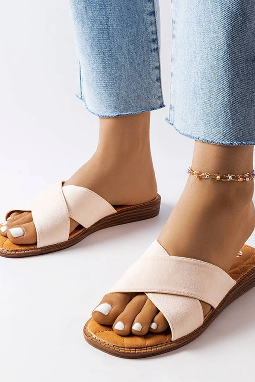 Ciabatte color sabbia, "Tiana"