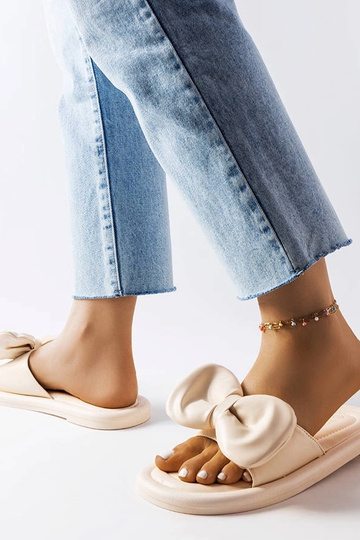 Infradito beige con fiocco...