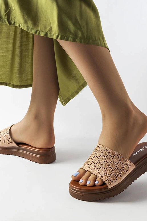 Diapositive traforate rosa con...