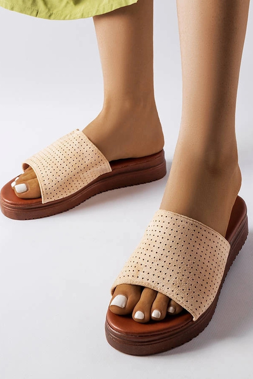 Pantofole sabbia con gambale...