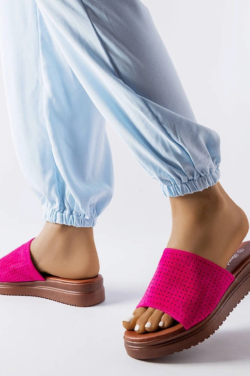 Infradito rosa scuro con tomaia... Infradito rosa scuro con tomaia...