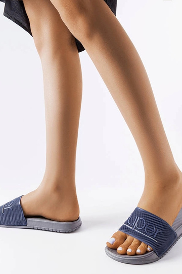 Infradito in gomma grigia... 2