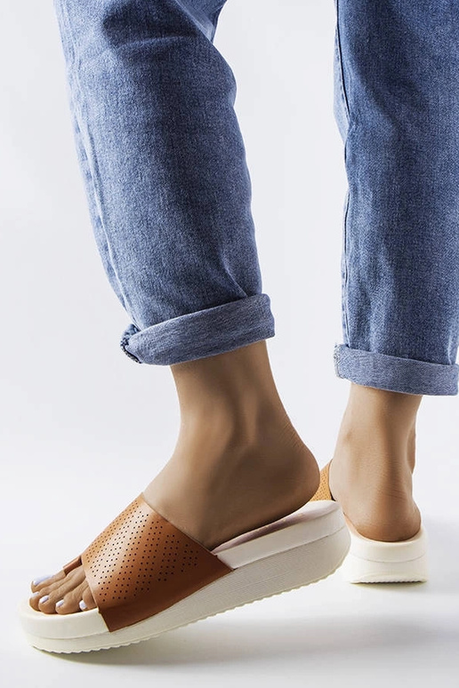 Sandali con zeppa Monferrato marroni