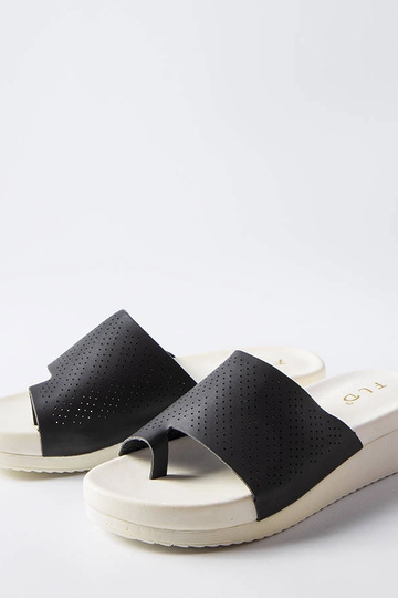 Sandali con zeppa... 2