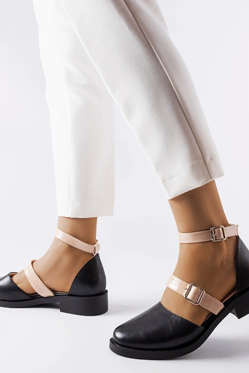 Ballerine nere con fibbia...