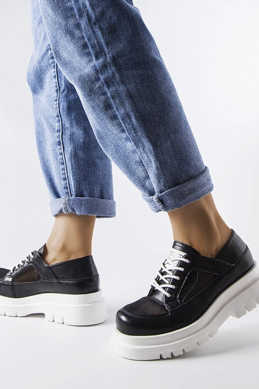 Stivaletti Tasmin massicci traforati...