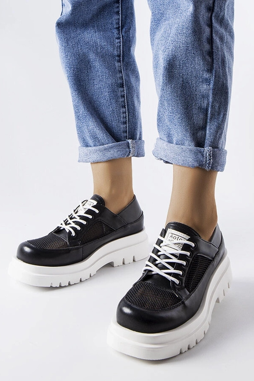 Stivaletti Tasmin massicci traforati...