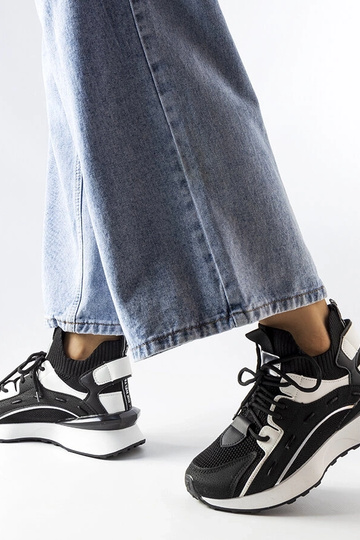 Sneakers eleganti in bianco... 2