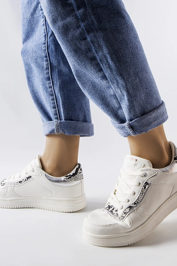 Sneakers in ecopelle bianca Nelma 2