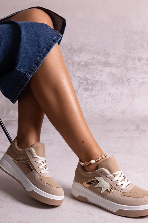 Sneakers beige con inserto a specchio...