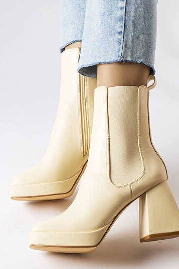 Stivali color sabbia su... 2