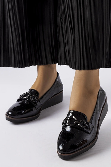 Mocassini neri lucidi su...