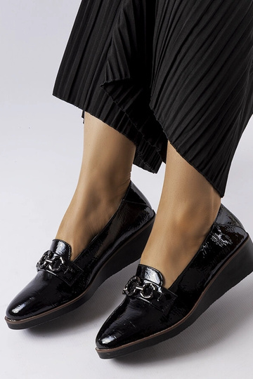 Mocassini neri lucidi su... 2