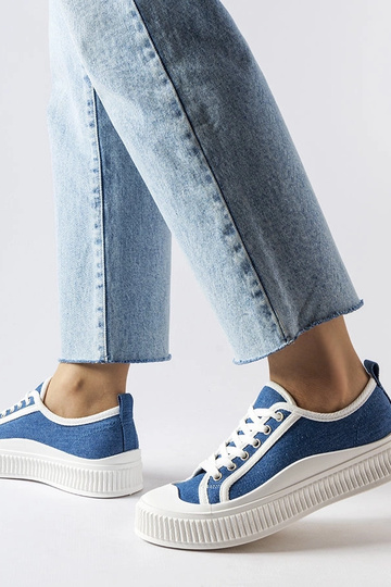 Scarpe blu su piattaforma,... 2