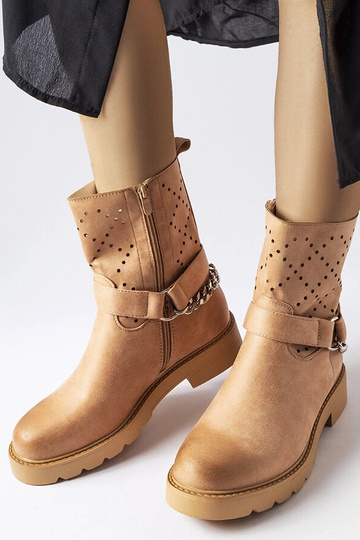 Stivaletti beige traforati...