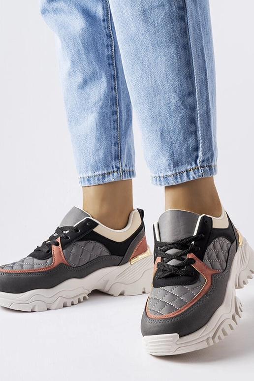 Sneakers grigie con inserti colorati...