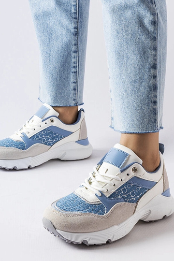 Scarpe blu e bianche con...