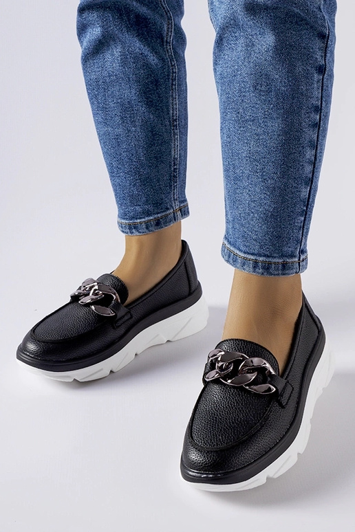 Mocassini neri con catena, "Vinceza"