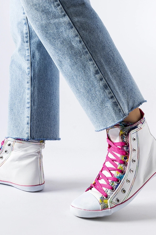 Stivaletti bianchi floreali di Marphisa