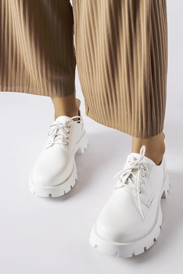 Scarpe Charleston bianche... 2