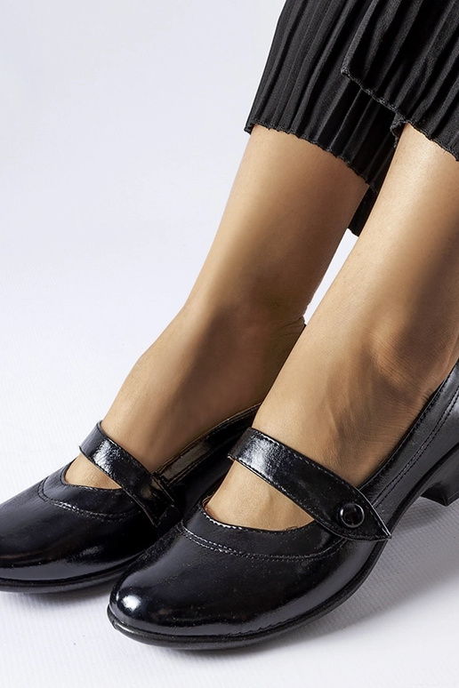 Décolleté nere con tacco basso Simi