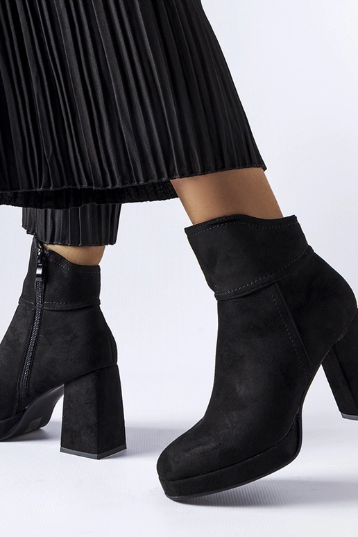 Stivaletti neri con tacco massiccio Itaf