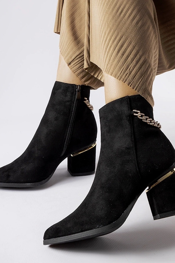 Stivaletti neri con tacco,... 2