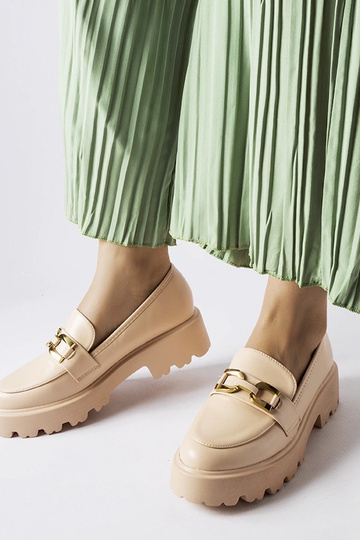 Mocassini da donna beige decorati con fibbia Piazzo