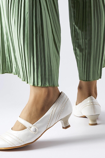 Décolleté basse bianche... 2