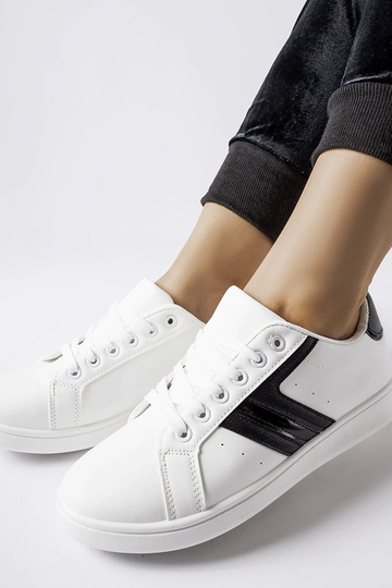 Sneakers bianche con inserti neri Rizzo 2