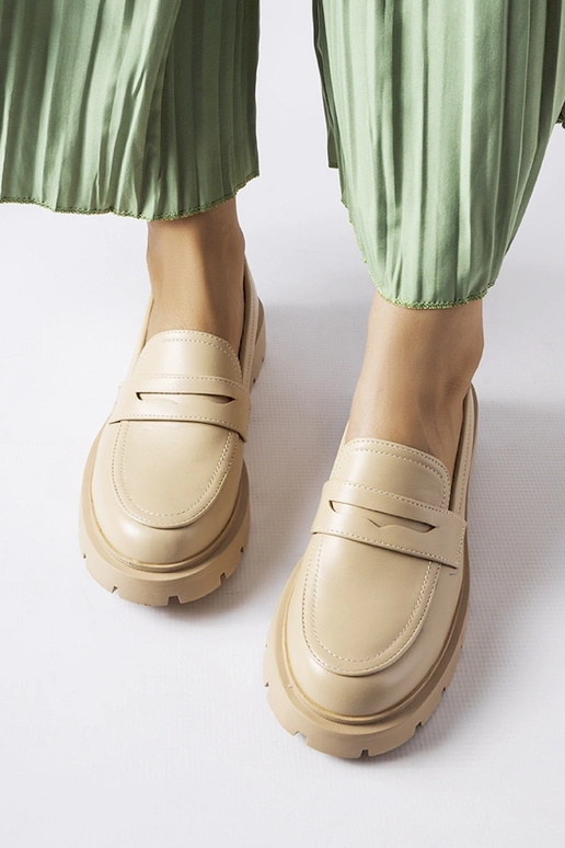 Mocassini eleganti color sabbia,...