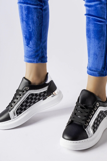 Sneakers nere con...