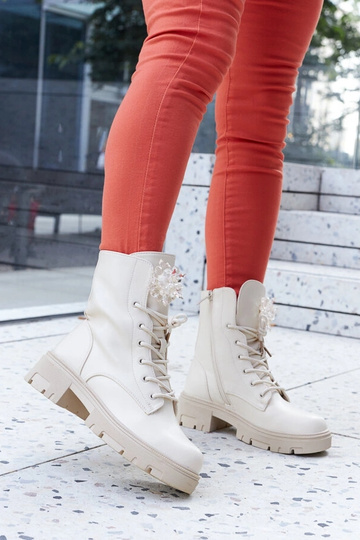 Stivaletti beige con...