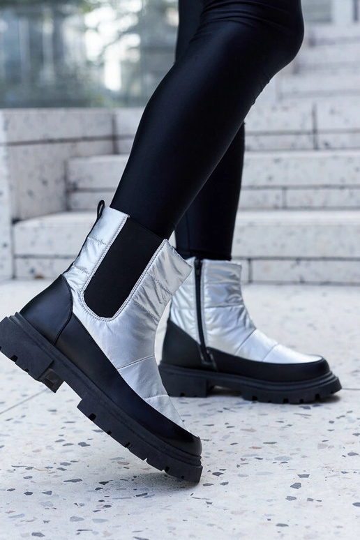 Stivaletti invernali neri in suede...