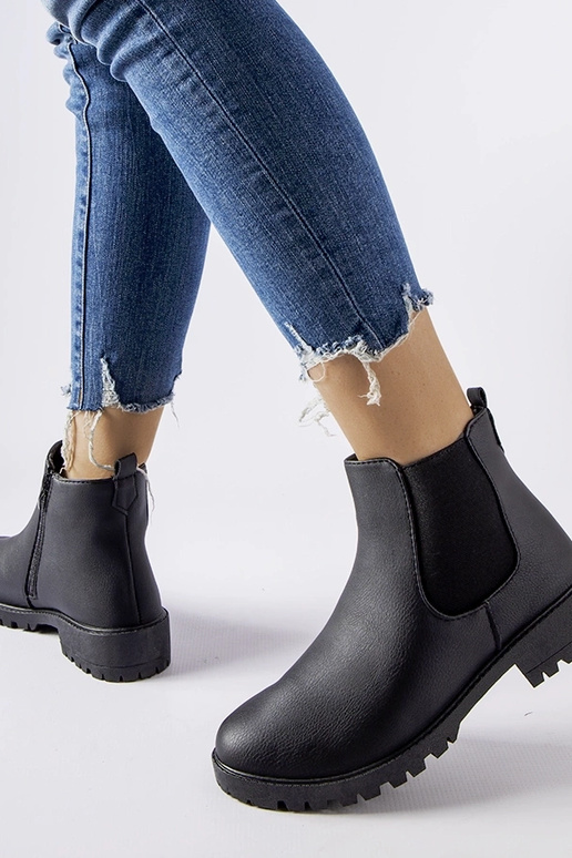 Scarpe casual classiche nere in pelle... Scarpe casual classiche nere in pelle...