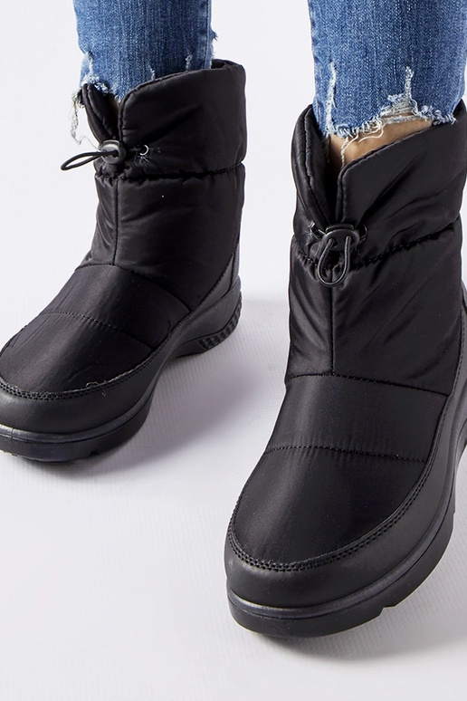 Stivali da neve isolati neri da donna...