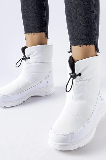 Stivali da neve isolati...