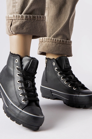 Sneakers nere isolate Big Star MM274039